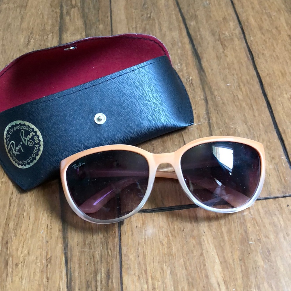 Brand new Ray-Ban sunglasses